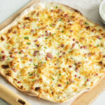 Elsässer Flammkuchen Gratinée