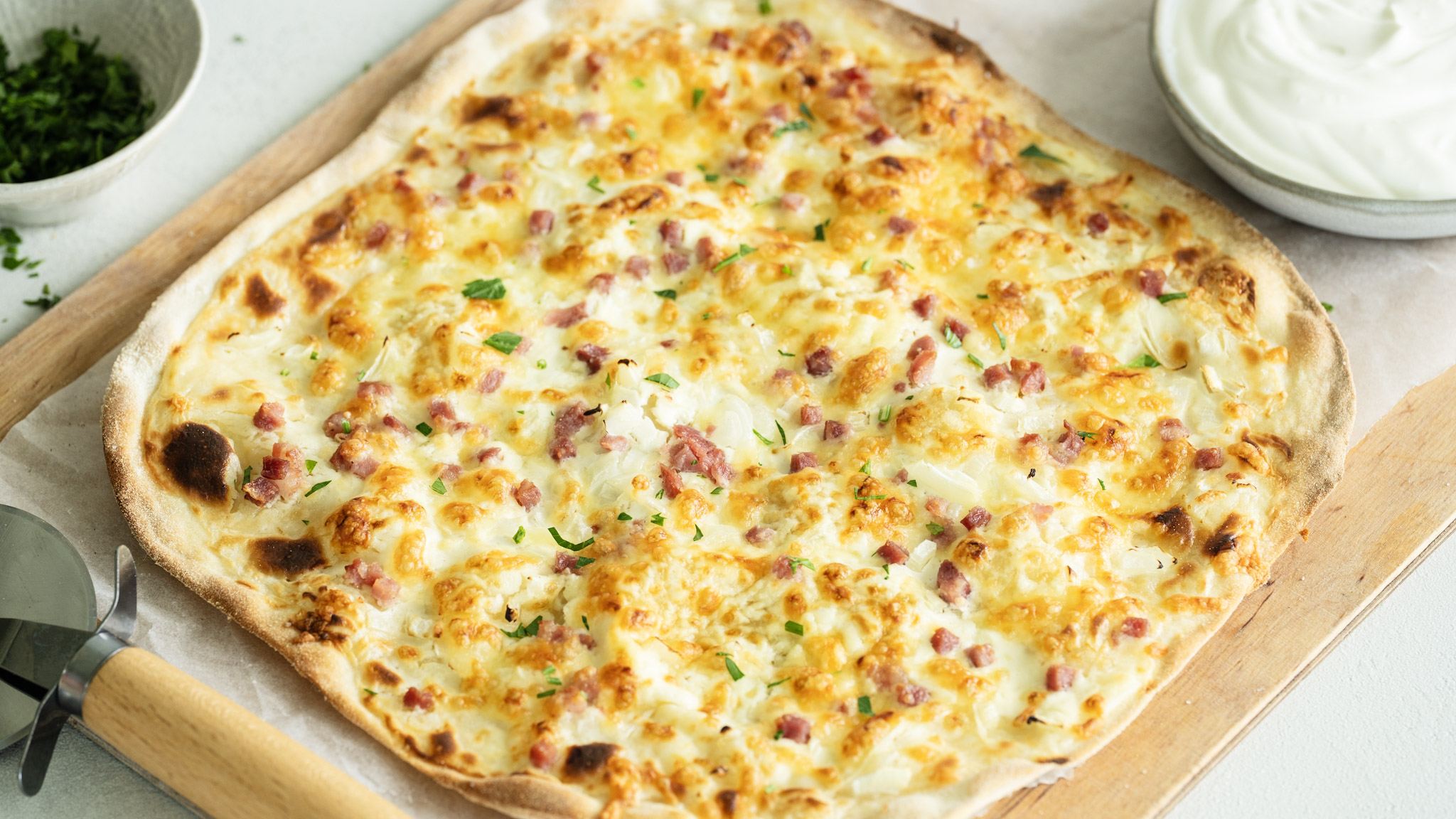 Elsässer Flammkuchen Gratinée