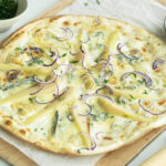 Flammkuchen Birne-Gorgonzola