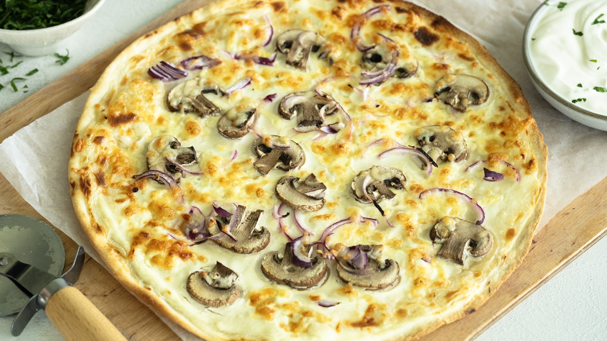Flammkuchen mit Champignons