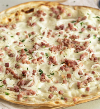 Flammkuchen mit Zwiebel